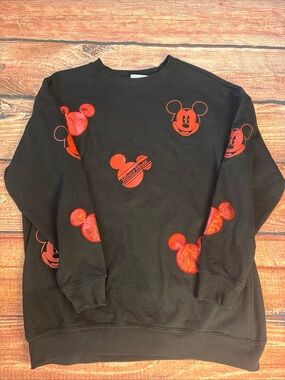 Disney Parks Mickey Mouse Sweatshirt Large Black Red Foil
